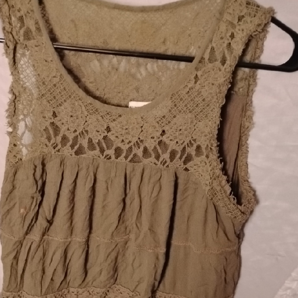 Lace Trim Olive Green Sleeveless Top